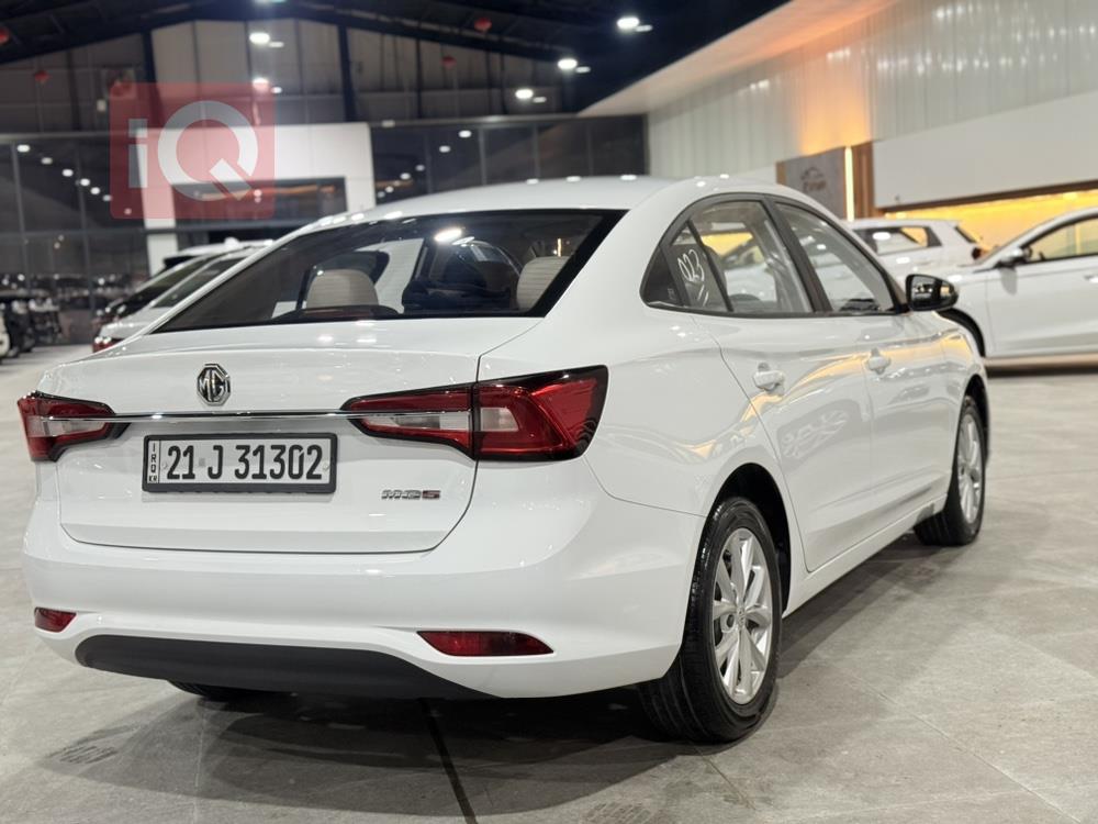 MG 5